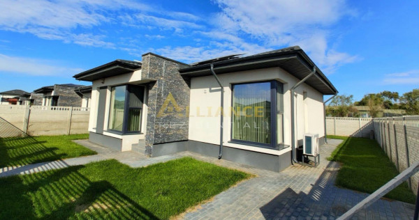 Casa Individuala / 3 Camere / 2 Bai / Pompa de caldura / Pan