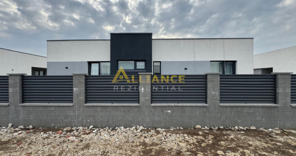 4 camere 2 bai teren 407 mp