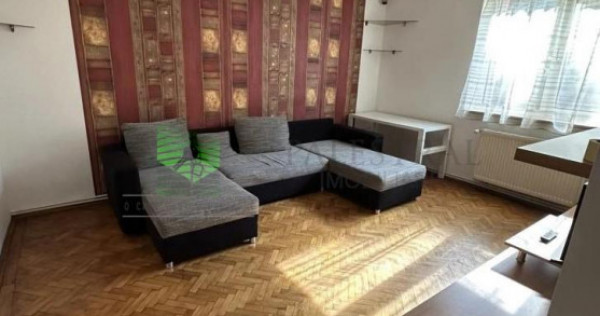 Apartament 3 camere zona Judetean,decomandat 128000 Euro