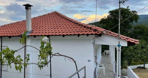 Casa de v&acirc;nzare &icirc;n Grecia