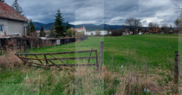 Teren intravilan 1.819 mp &ndash; locație strategică l&acirc;ngă P