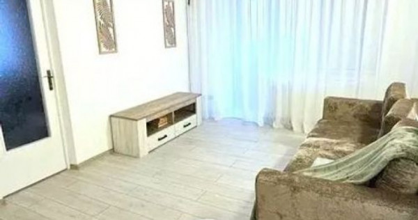 &Icirc;nchiriere ap. 2 camere ultracentral, 53 mp, etaj 7, lift