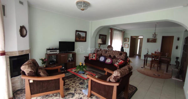 Vila 7 camere 234 mp - Clinceni / Str. Monumentul Eroilor