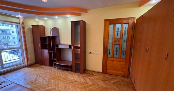 Apartament 3 camere zona Valea Aurie