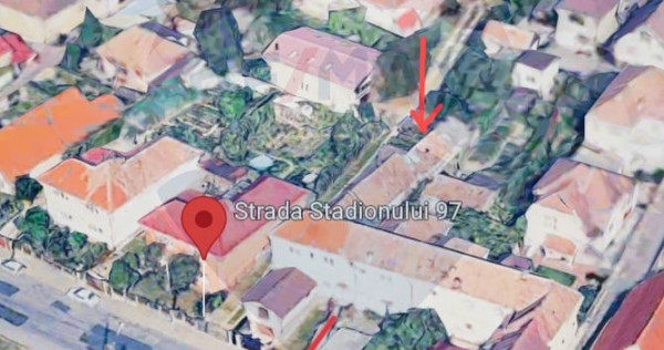 Apartament de vanzare - casa, curte proprie -Medias, str....