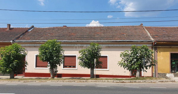 Bocsa Montana, Casa Solida Teren, Strada Principala