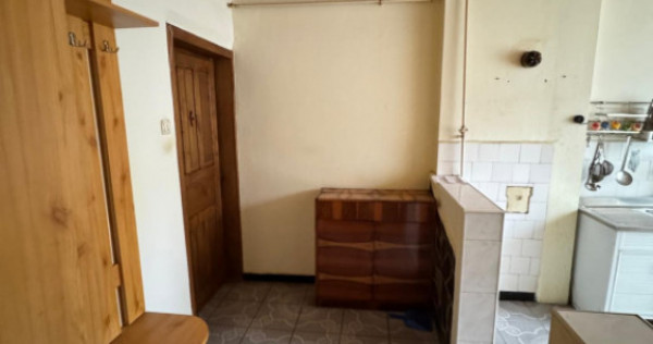 Apartament 2 camere, 52 mp, zona Ferneziu &ndash; Scoala Sadovea
