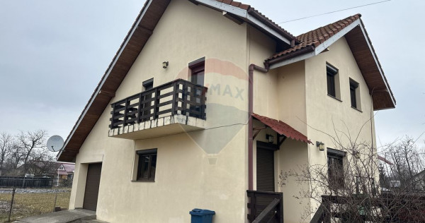 Casă / Vilă cu 4 camere de v&acirc;nzare Girov