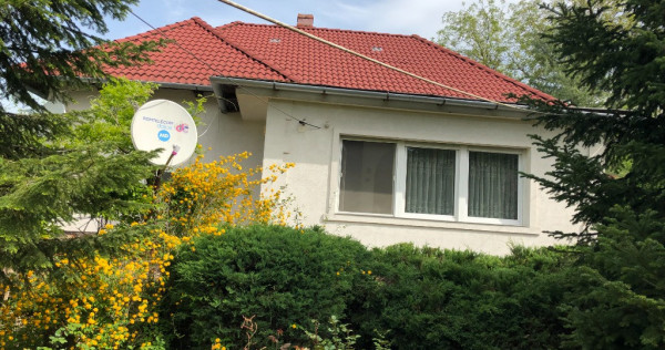 Casă l&acirc;nga Castelul Regal Săv&acirc;rșin