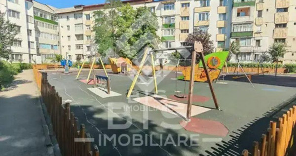 Apartament 4 camere etaj 2