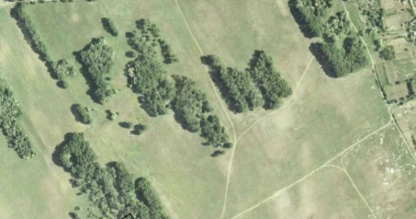 Teren intraviloan situat in Dunavatu de jos - langa padure si islaz!