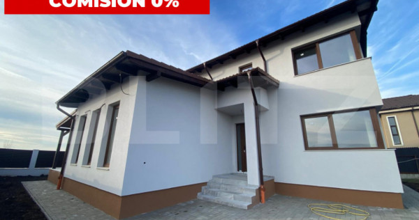 Casa moderna si luminoasa, cu spatii vitrate generoase, 610m