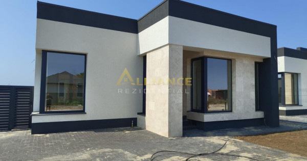 Casa Individuala - 4 camere - 2 bai - 423 mp teren