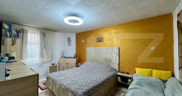 Apartament 2 camere, curte comună - zonă centrală