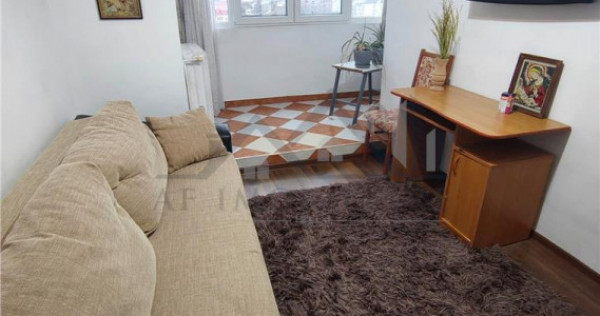 Ocazie - Apartament 3 camere zona Nicolina