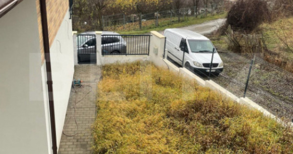 Casă de v&acirc;nzare in Popești