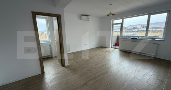 Spatiul comercial, 52 mp, parcare, zona Terra