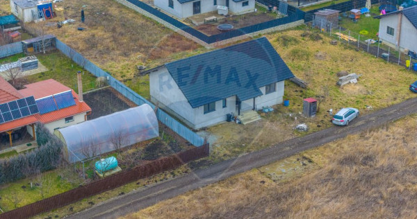 Comision 0% | Casă individuală la gri &ndash; S&acirc;npetru, St...