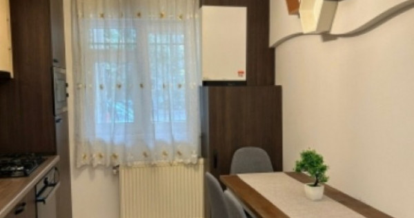 Apartament 4 camere decomandat, 80mp, zona Fizicienilor, 175.000euro