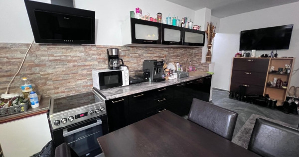 Apartament 2 camere,decomandat,zona Lido-Casa de pensii