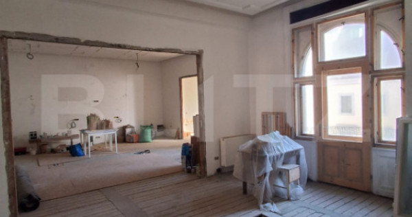 Spațiu comercial 200 mp + acces pod 200 mp, 3 balcoane, l&acirc;