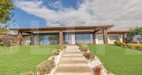 Casa individuala premium cu piscina exterioara