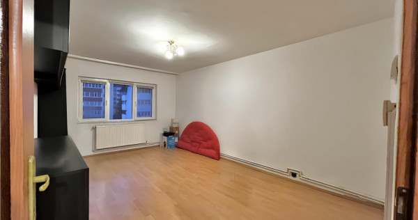 2 Camere Decomandate in Racadau la Etaj Intermediar