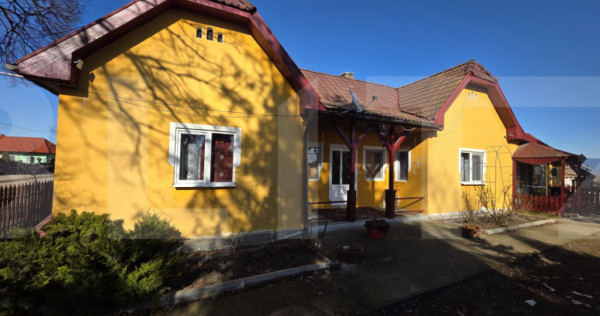 Casa individuala cu 3 camere intr-un teren generos