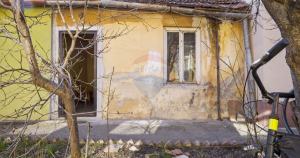 Garsoniera la casa de vanzare in zona centrala,Arad