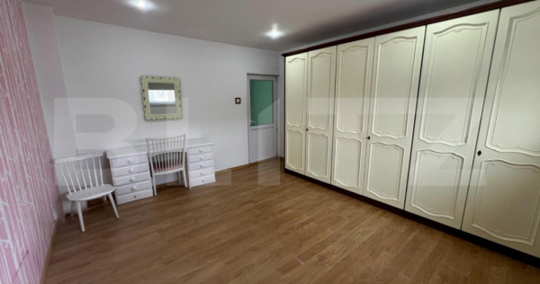 Spatiu birouri, 70 mp, etajul 2, centrala si aer, zona 1 Mai