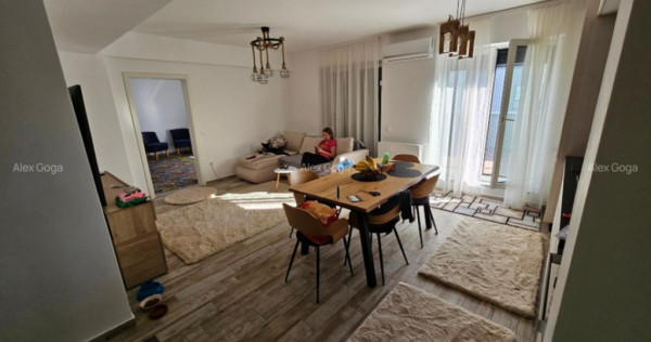 Apartament 4 camere, semidecomandat - zona Avantgarden