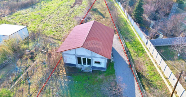 Casă 3 camere de v&acirc;nzare &icirc;n Miniș, jud. Arad