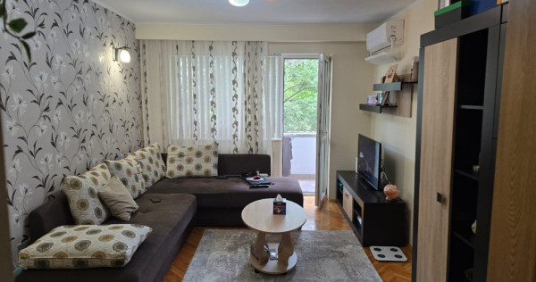 Vand apartament 2 camere in Deva, zona Titu Maiorescu, etaj 3,