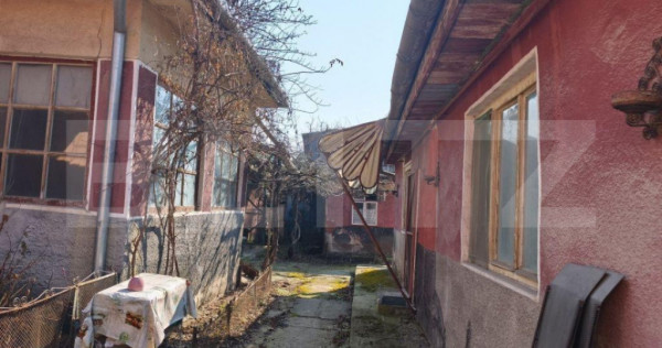 Proprietate de vanzare, 320 mp, teren 600 mp, zonă semicent