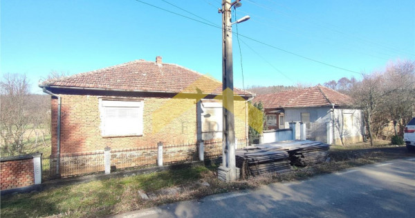 Casa 5 camere de localitatea Capruta