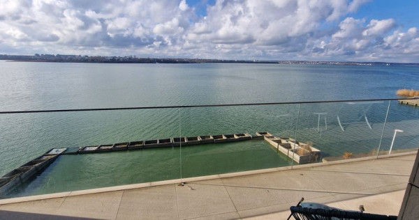 Mamaia,zona Cazino! Apartament vedere frontala la lac.