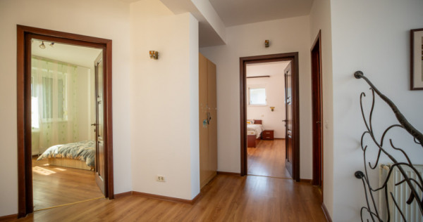 Casă P+1 de v&acirc;nzare &icirc;n Năvodari &ndash; 250 mp utili, teren