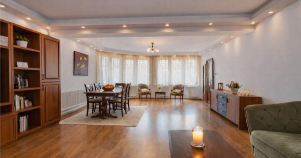 FILM! Resedinta cu identitate arhitecturala, 700mp teren, ga