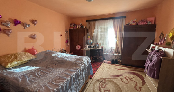 Casa 3 camere, 220 mp, teren 853 mp, zona Centrala Simleu Si