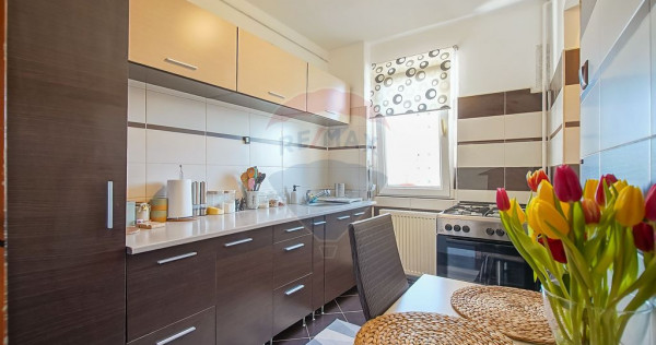 2 CAMERE | 49 MP | ET. 4/4 | ZONA ASTRA &ndash; PLANETE | STR...