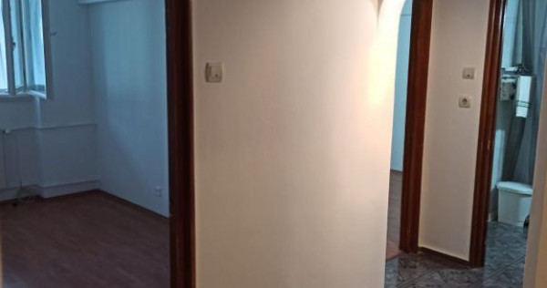 3cam.dec-1baie-disponibil imediat/Bvd Brancoveanu 130-132...