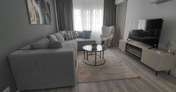 ???? Apartament 3 camere &ndash; Micro 16, etaj 2, (&icirc;n spate...