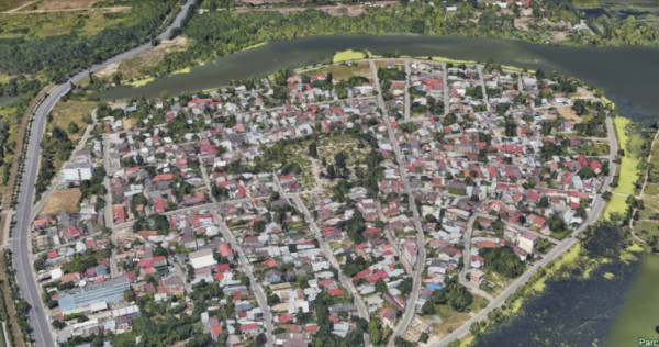 Teren 93 mp | l&acirc;ngă Lacul Tei | Casă demolabilă | Sector