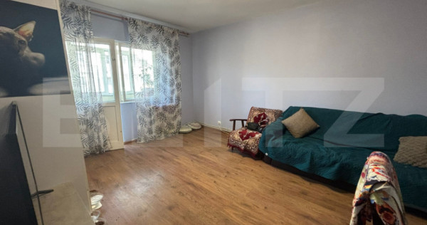 Apartament 4 camere, decomandat, 80 mp, zona Galata