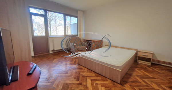 Apartament decomandat in zona USAMV