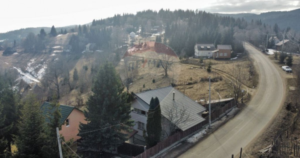 Vanzare Cabana cu 6 camere Muntele Baisorii