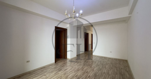 Apartament 3 camere de vanzare Mamaia, zona Summerland