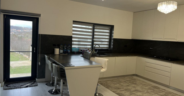 RECO Vila moderna cu 4 camere in zona Dealuri