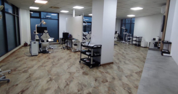 Spatiu comercial parter, 135 mp suprafata utila, Rovine