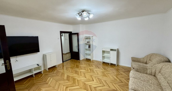 Apartament 3 camere etaj 1